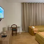Venice House Homestay *
