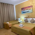 Venice House Homestay *