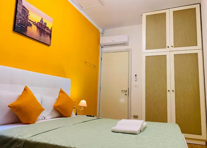 Homestay Venice House *